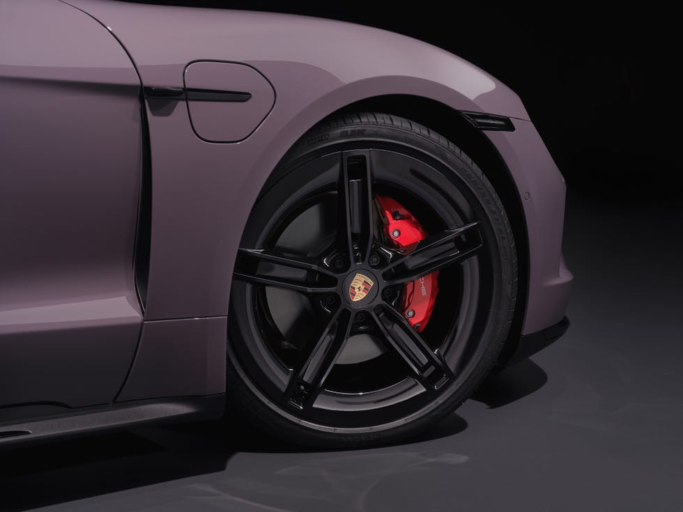 Porsche Taycan 4S Sports Turismo 2025 года Porsche Taycan 4S Sports Turismo 2025 года выпуска