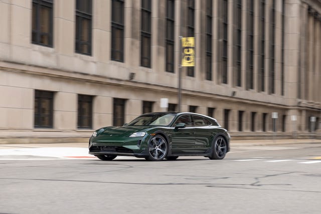 2025 porsche taycan turbo gt