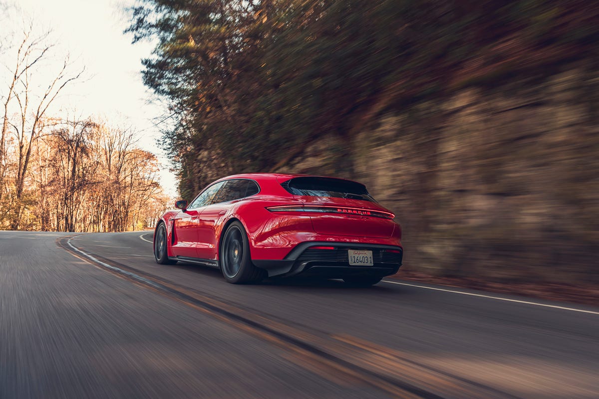 2025 Porsche Taycan GTS Sport Turismo Is No Mere Understudy