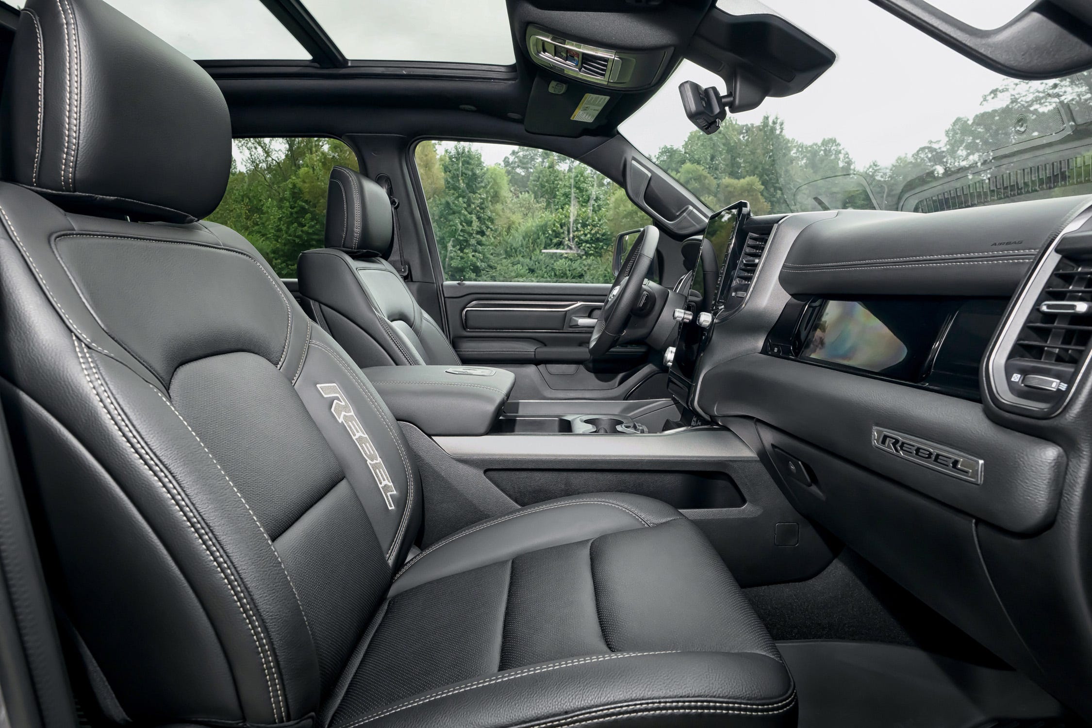 View Interior Photos of the 2025 Ram 1500