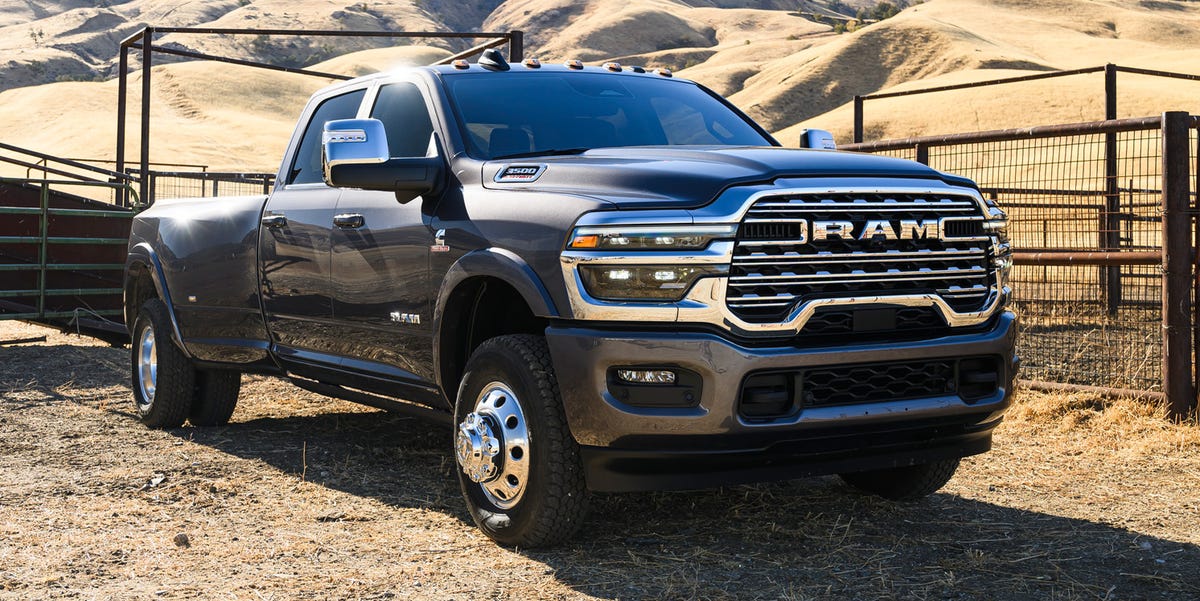 2018 Ram HD Tradesman 4x2 Reg Cab 8' Box Features and Specs 2018 Ram HD Tradesman 4x2 Reg Cab 8' Box Features and Specs