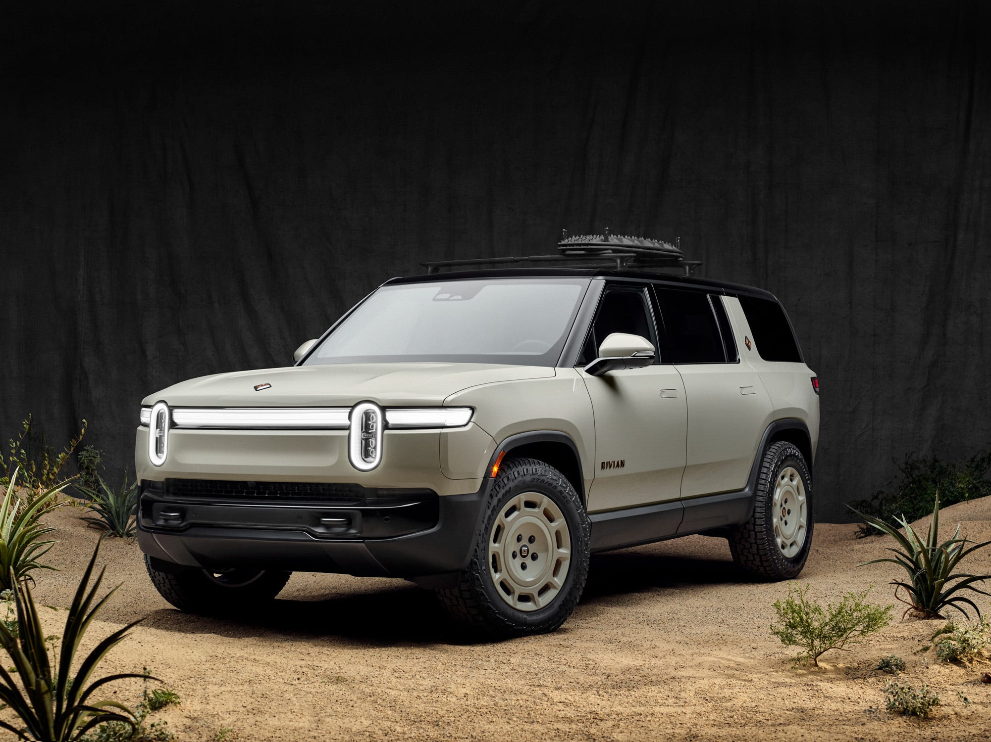 Rivian (hearstapps.com)