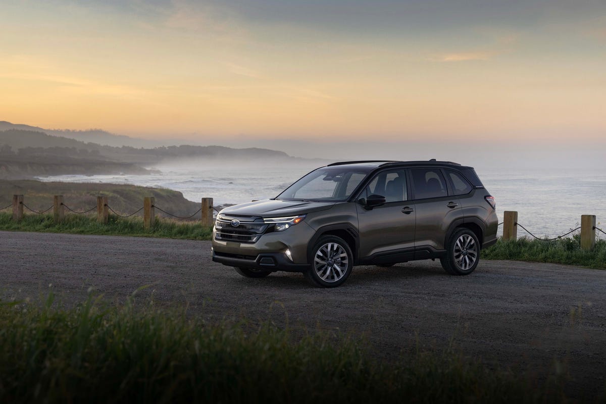 2025 subaru forester hybrid