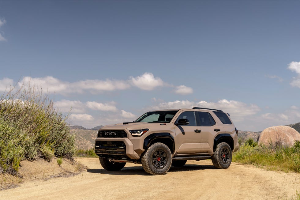 2025 Toyota 4Runner SUV Exterior Photo Gallery