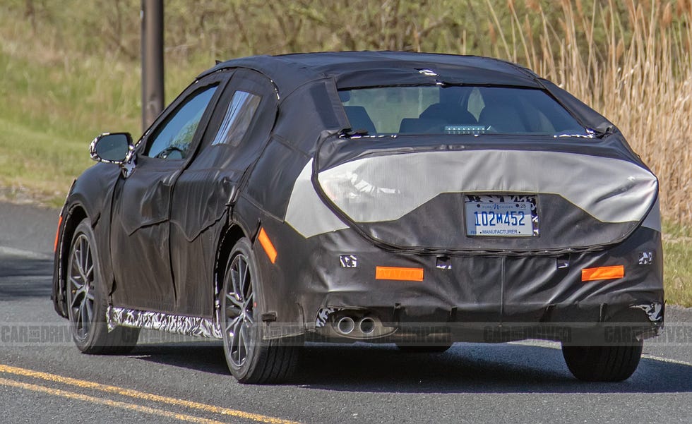 2025 toyota camry espionné