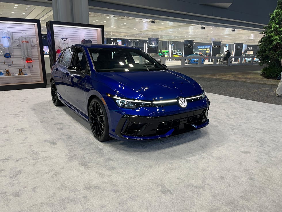 2025 volkswagen golf r