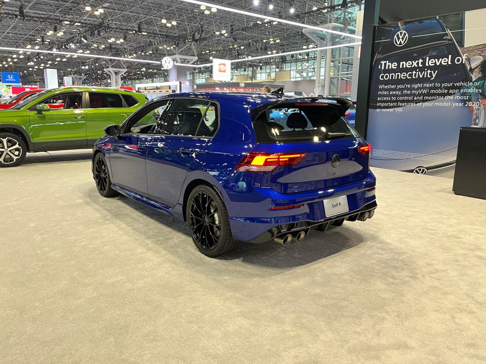 2025 volkswagen golf r
