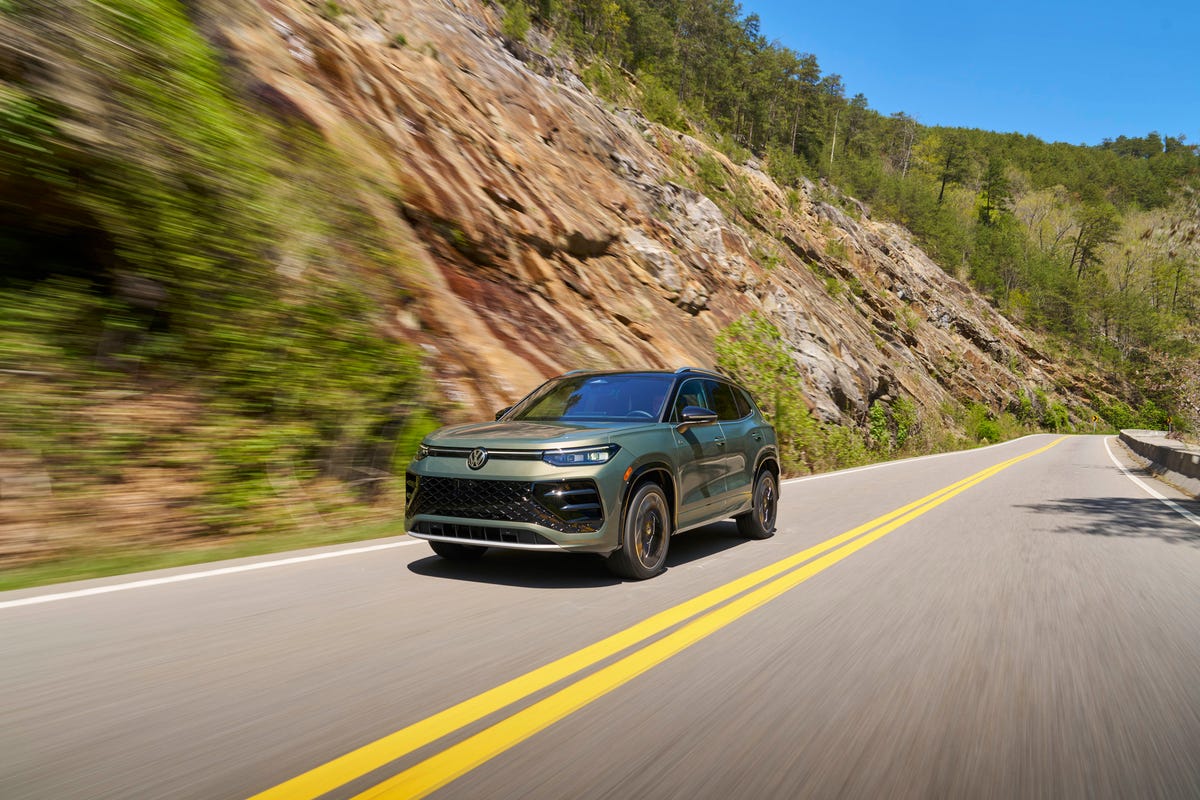 See Pictures of the Restyled 2025 Volkswagen Tiguan