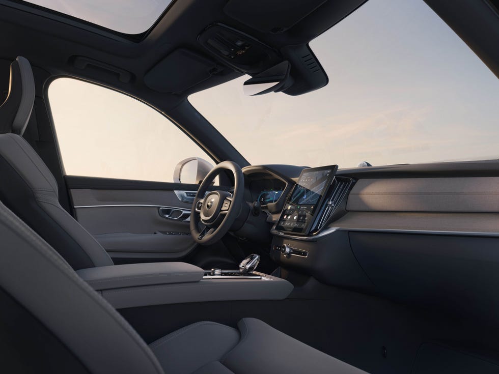 2025 volvo xc90 interior