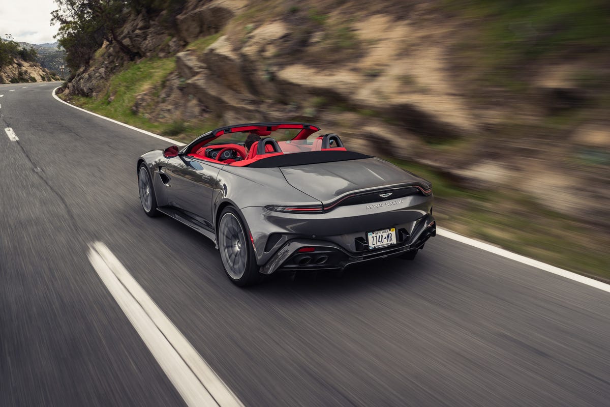 2026 Aston Martin Vantage Roadster Is a Hot Car Made Even Hotter