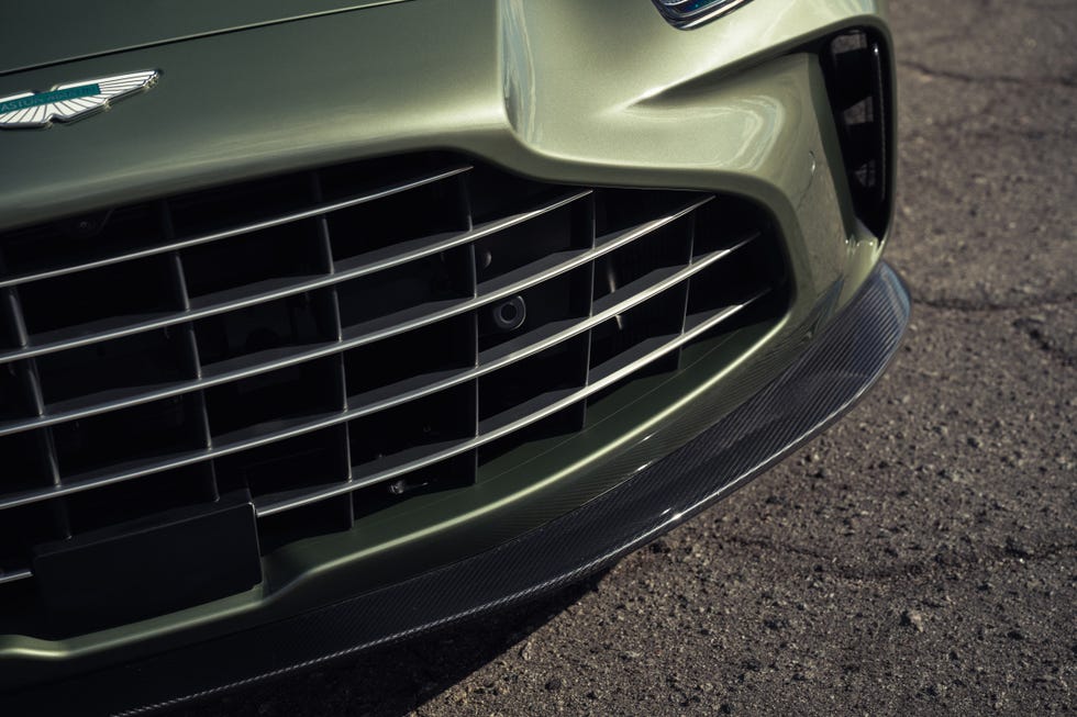 2026 aston martin vantage roadster