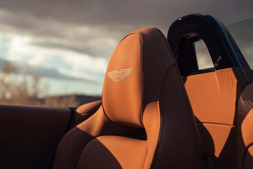 2026 aston martin vantage roadster