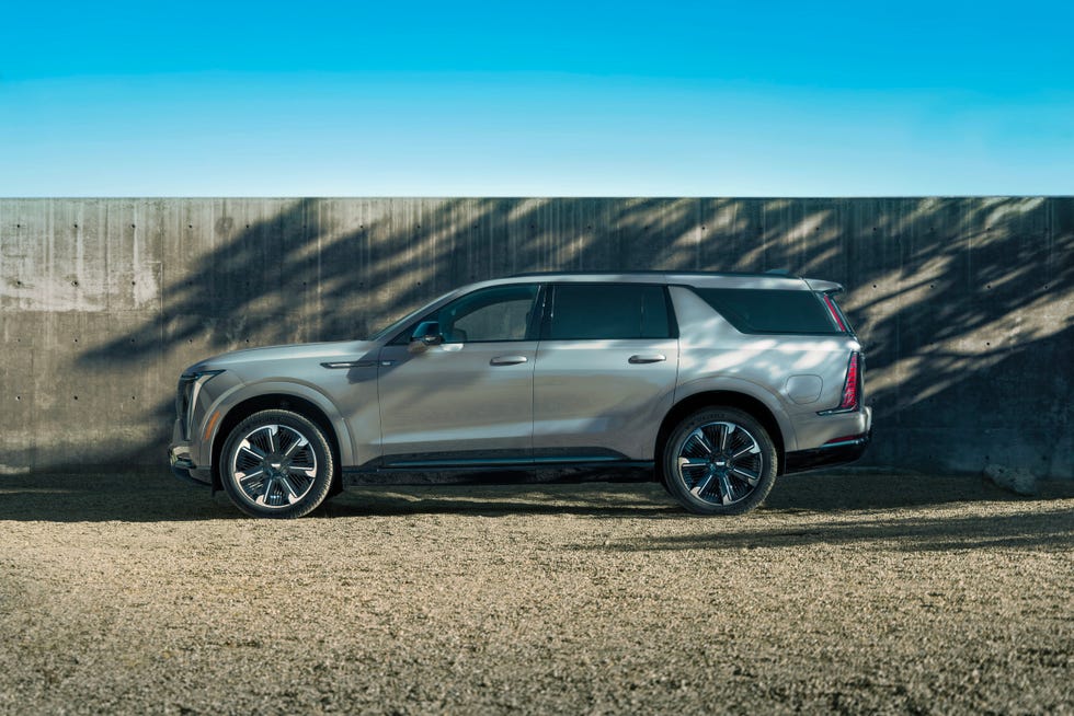 2026 Cadillac Escalade iql