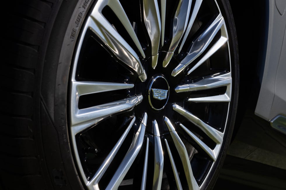 2026 cadillac vistiq