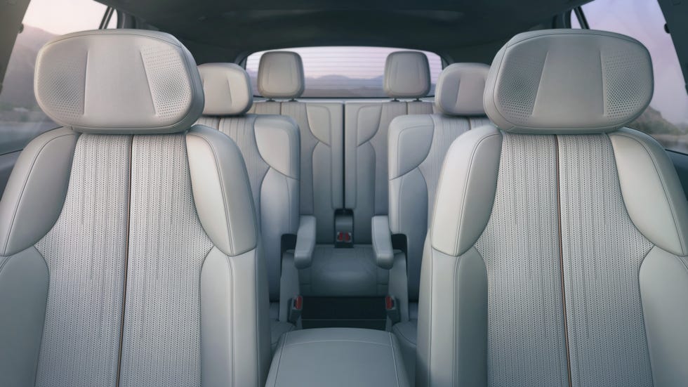 2026 cadillac vistiq interior