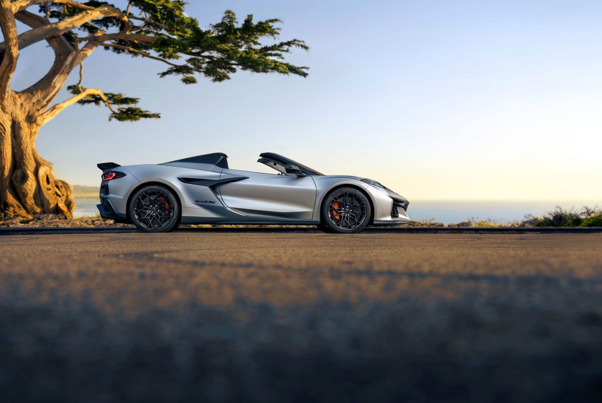www.caranddriver.com