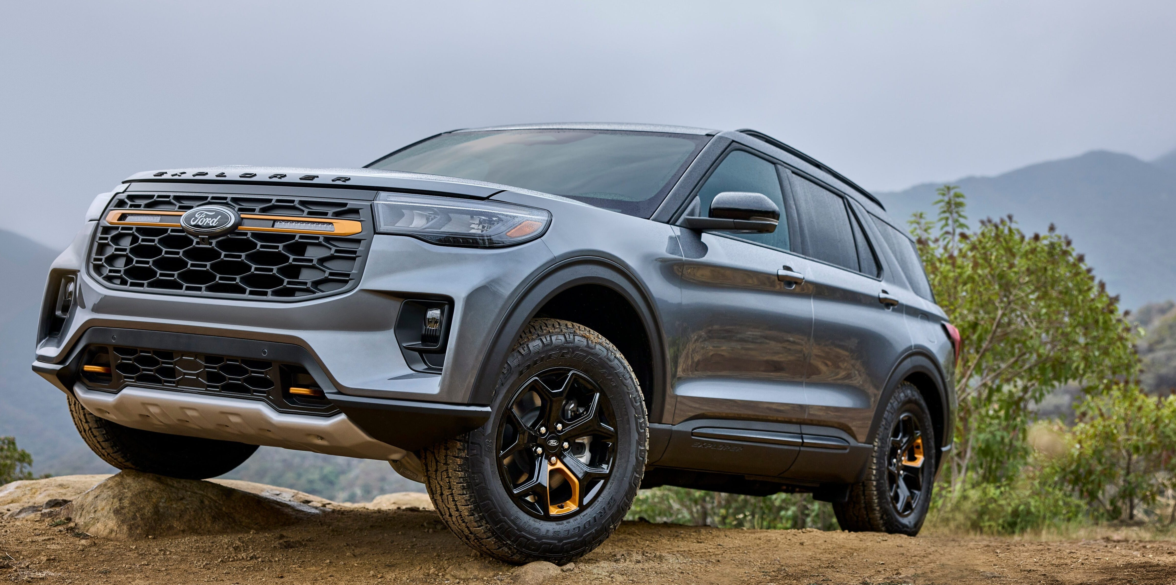 Ford's New Explorer Tremor Pairs the ST's 400-HP Engine with an Off-Road Suspension