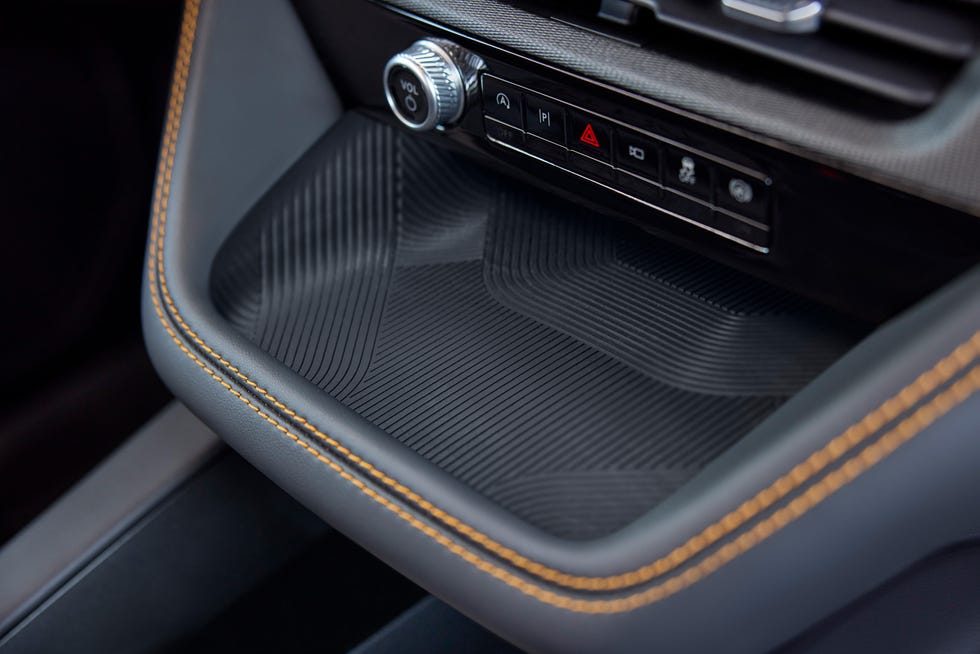 2026 ford explorer tremor interior