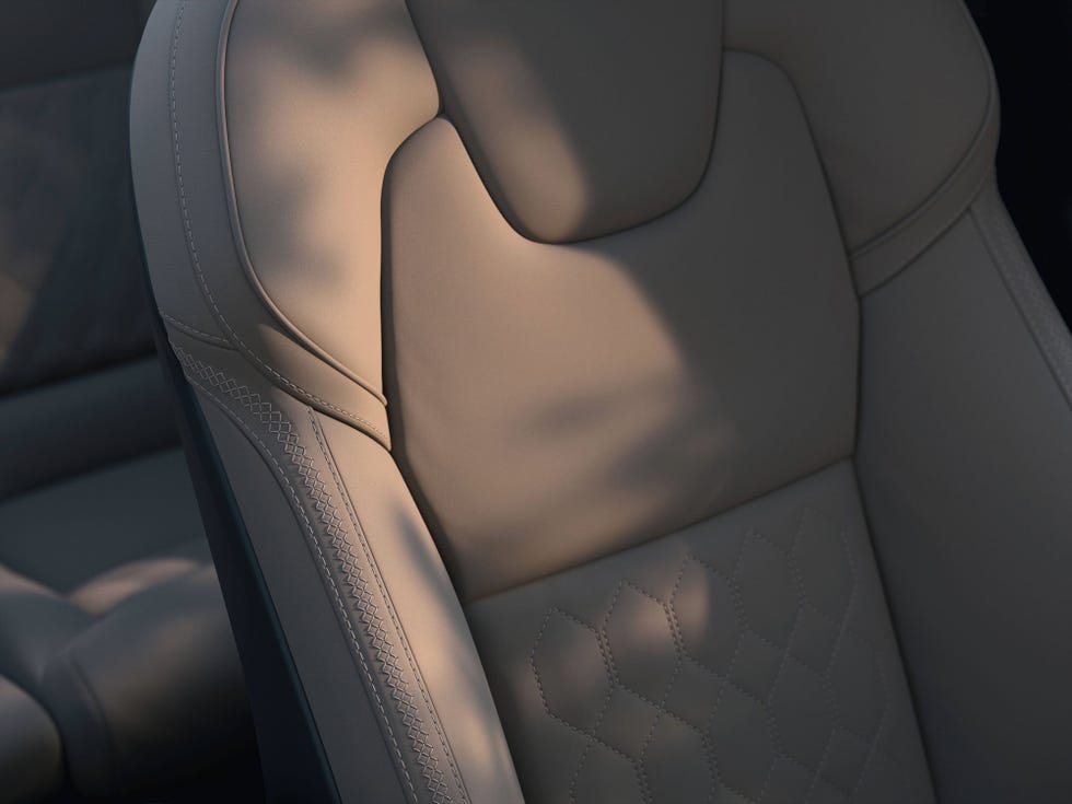 2026 volvo xc60 hybrid interior