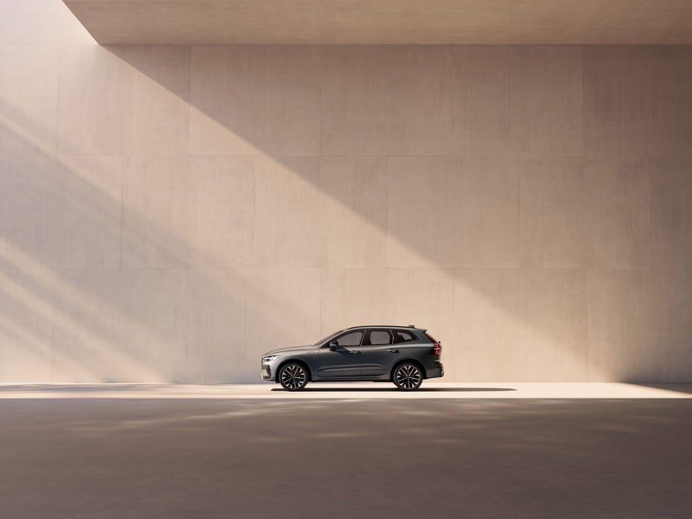 2026 volvo xc60 hybrid