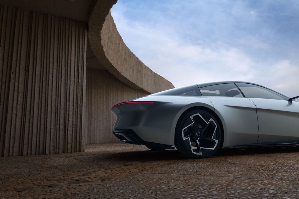 Chrysler reveals new Halcyon concept car as direction for future EVs ...