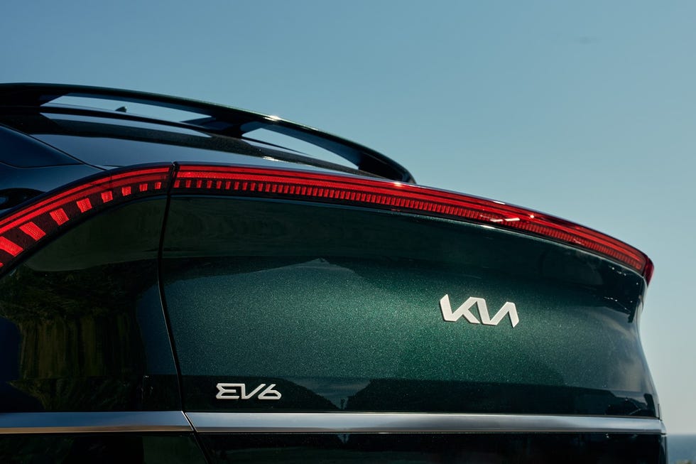 View Photos of the 2023 Kia EV6 Limited Edition