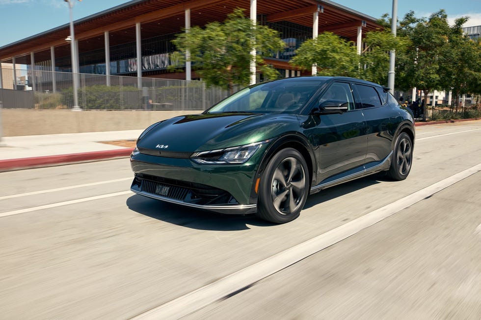 View Photos of the 2023 Kia EV6 Limited Edition