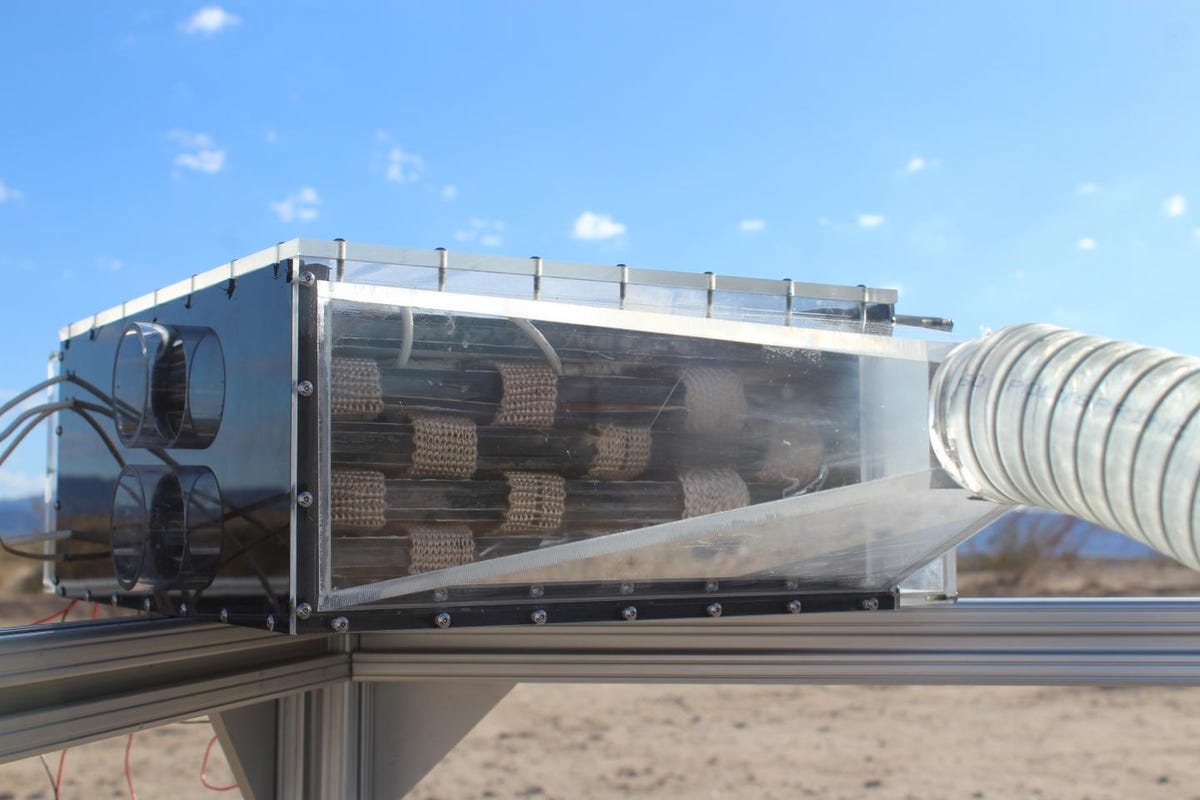 Extracting water from the desert air, USA
