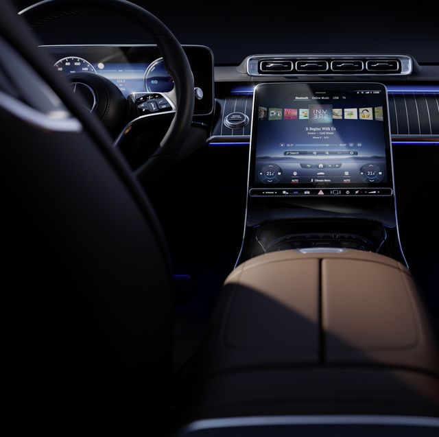 2021 Mercedes-Benz S-Class's Interior Is All about the Screens