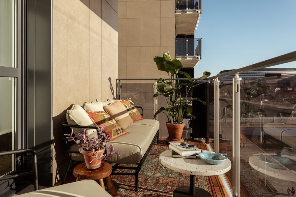 boho studio dan con la clave para transformar una anodina casa de nueva obra en bilbao en una oda al estilo industrial