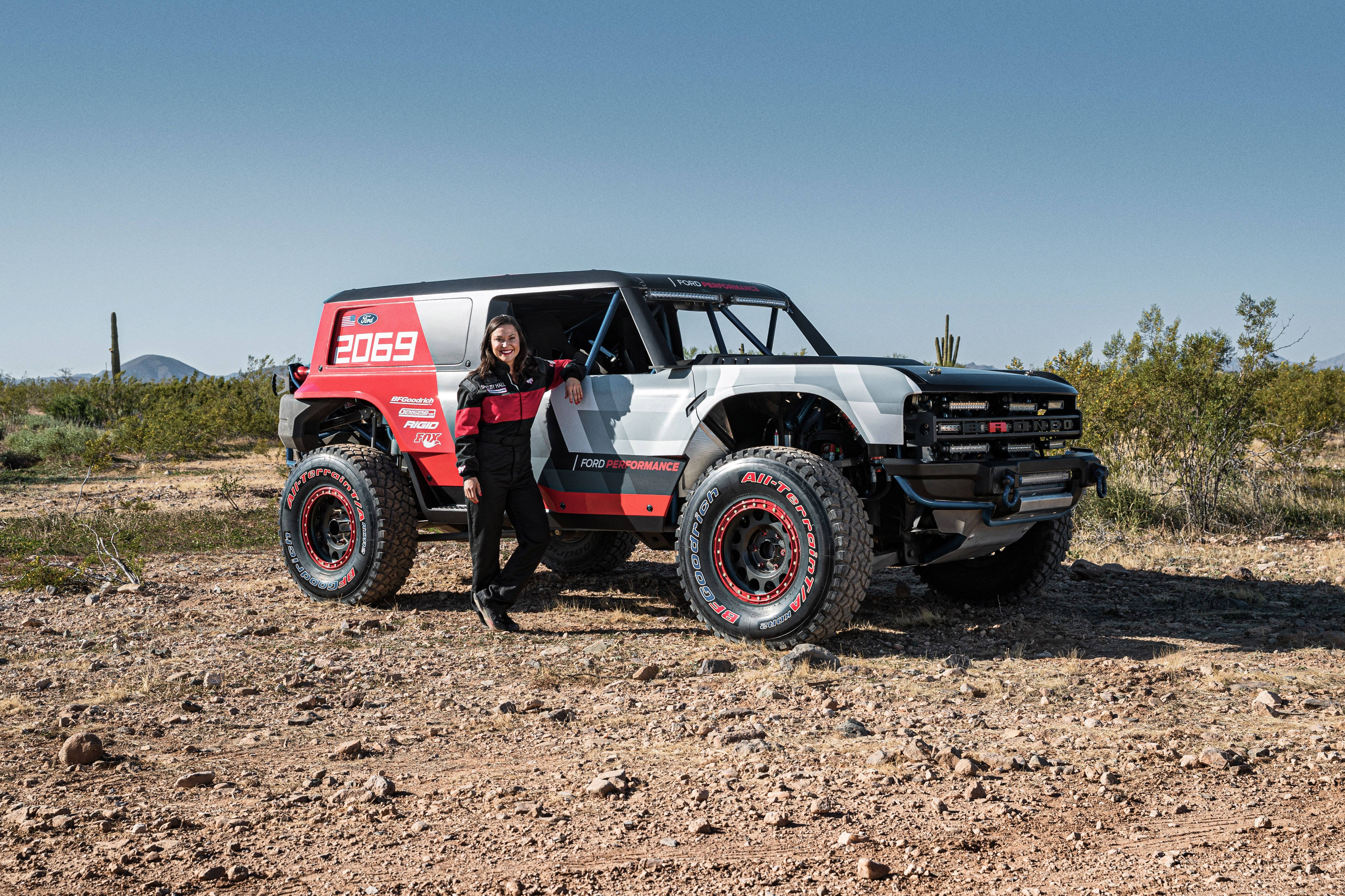 Ford Bronco R redeems itself, finishes the 2020 Baja 1000 - CNET