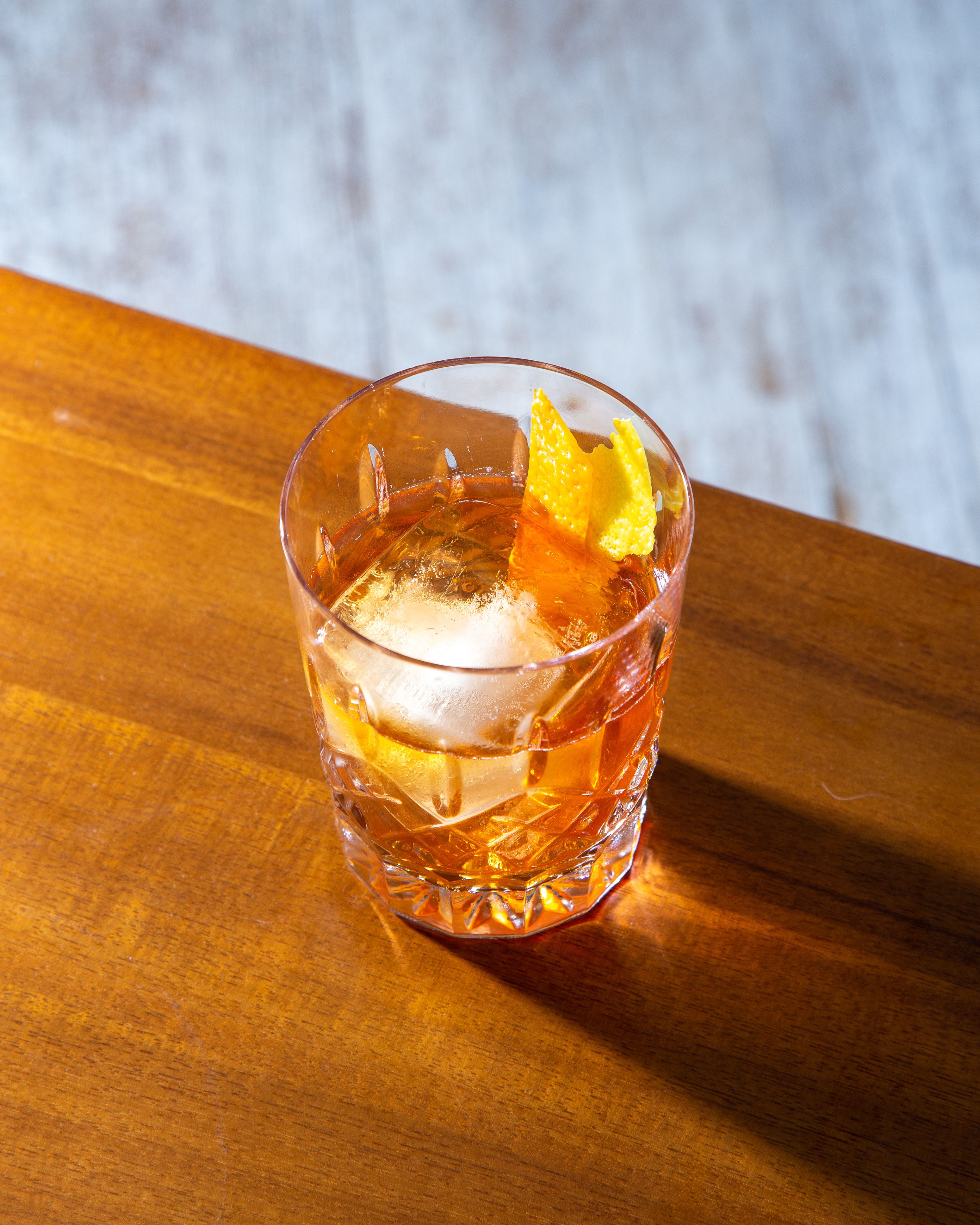 terug Silicium geestelijke 15 Best Whiskey Cocktail Recipes — Easy Whiskey Drink Recipes