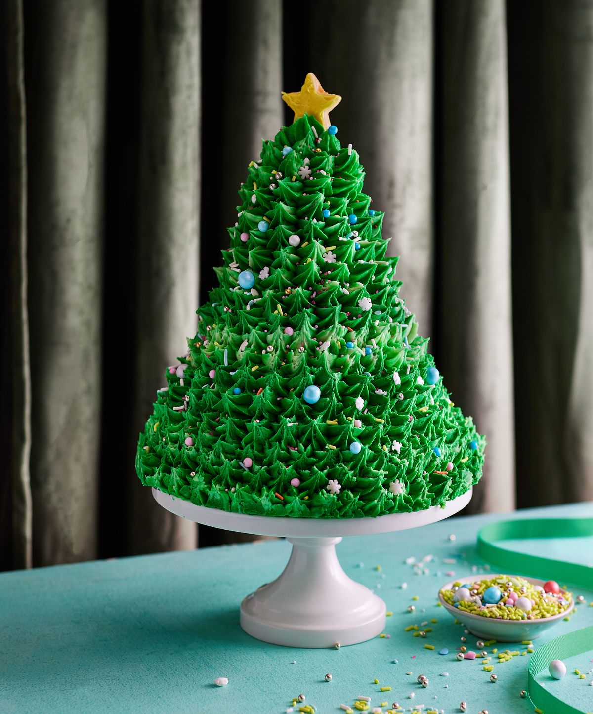 Best Christmas Tree Cake Recipe - How to Make A Christmas Tree Cake