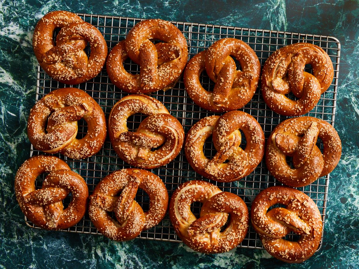 Making pretzels at home
