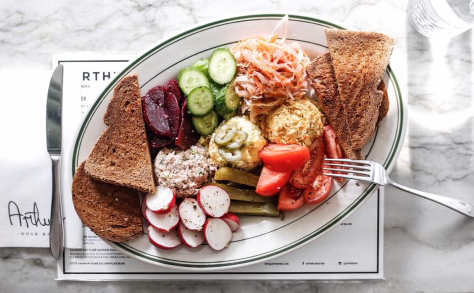 20 Best Restaurants in Montreal, Quebec - 20 Foods To Eat In Montreal