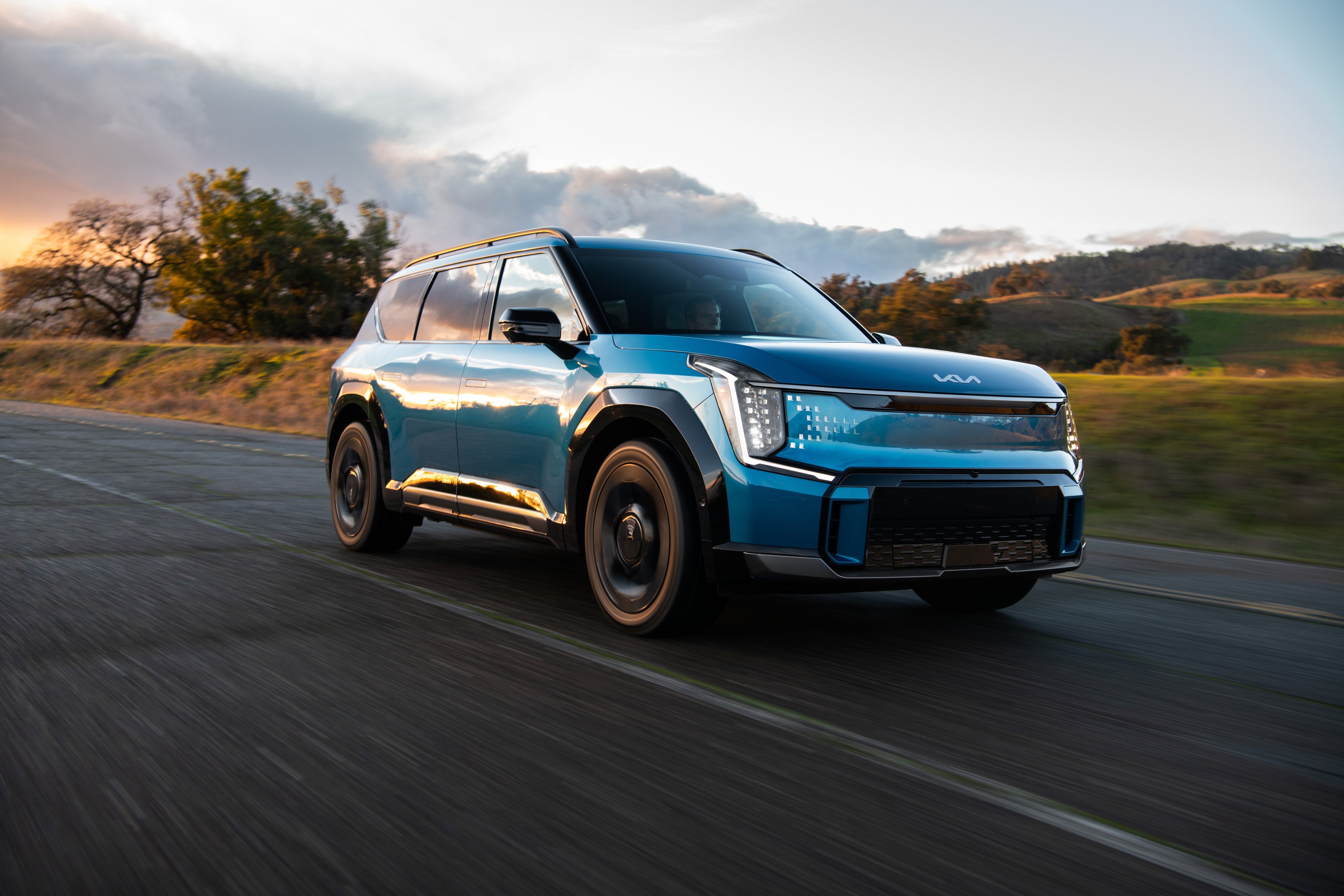 Kia EV3, EV4 Concepts Shown in LA Could Be Affordable Electric Cars