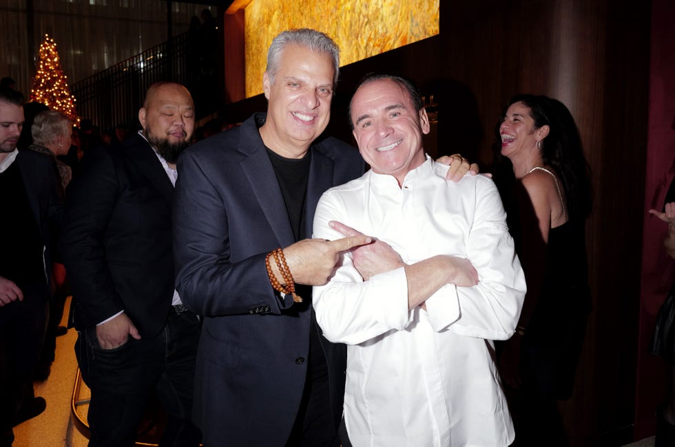 new york, new york december 11 l r eric ripert and jean georges vongerichten attend esquires 2024 best new restaurants in america celebration x four twenty fives one year anniversary at four twenty five on december 11, 2024 in new york city photo by craig barrittgetty images for hearst magazines