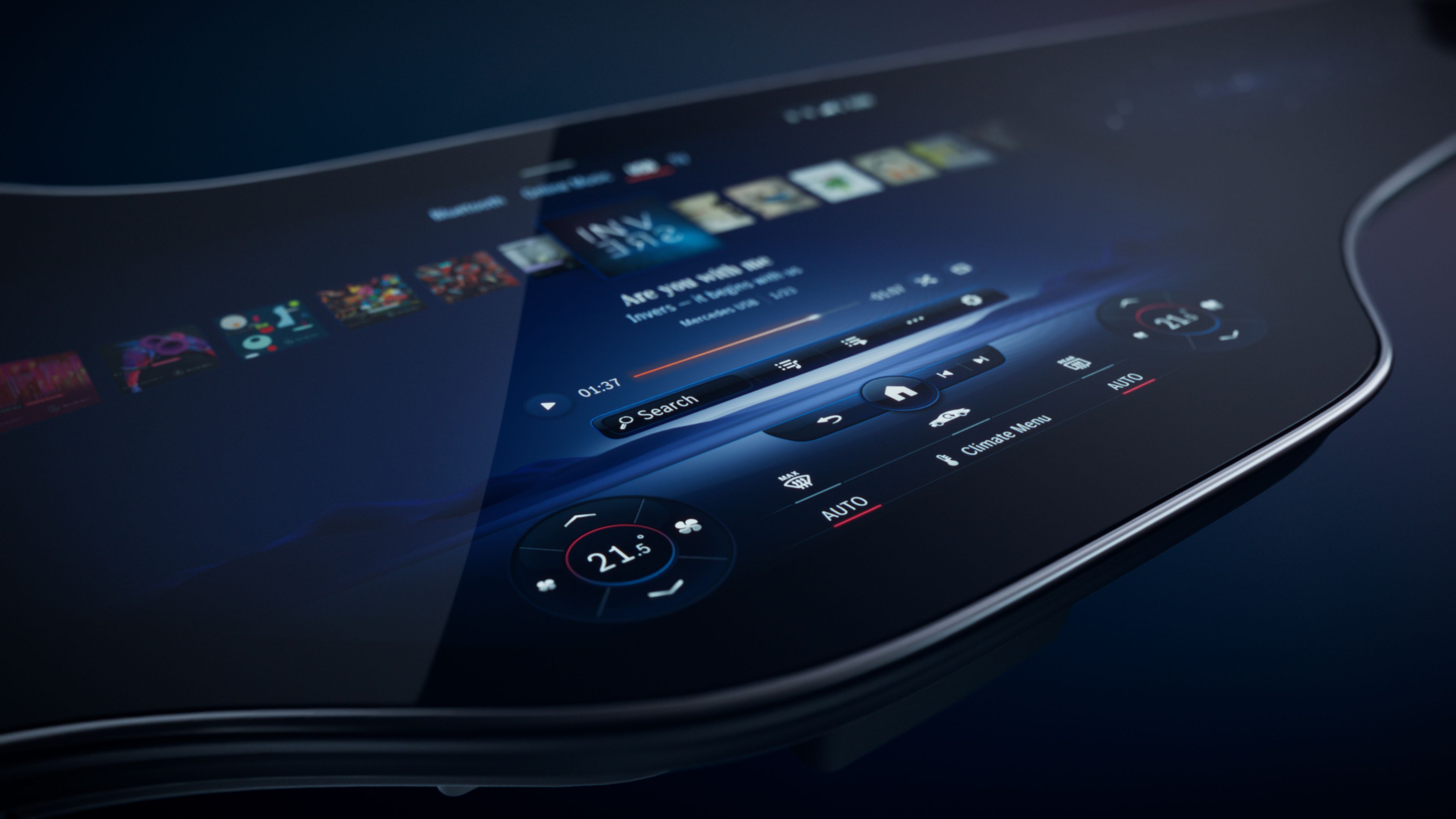 Mercedes 56 inch screen discount