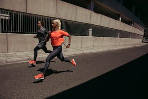 las nuevas zapatillas de puma desafían las reglas del running