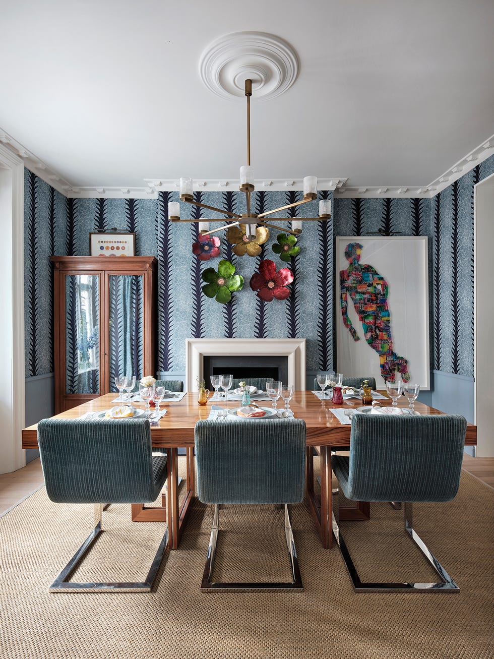 Dining room with table and chairs