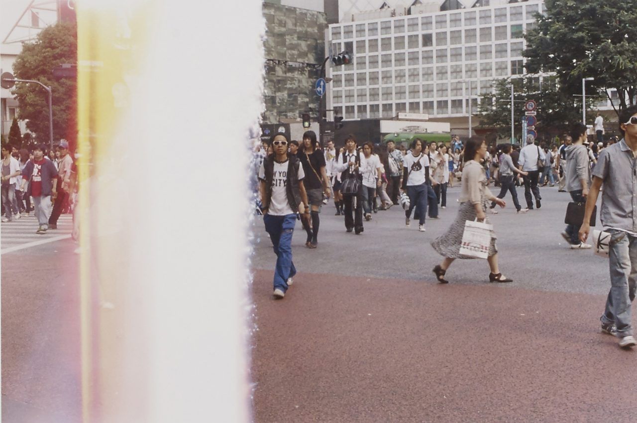 写真家・髙橋恭司の個展「Ghost」作品集