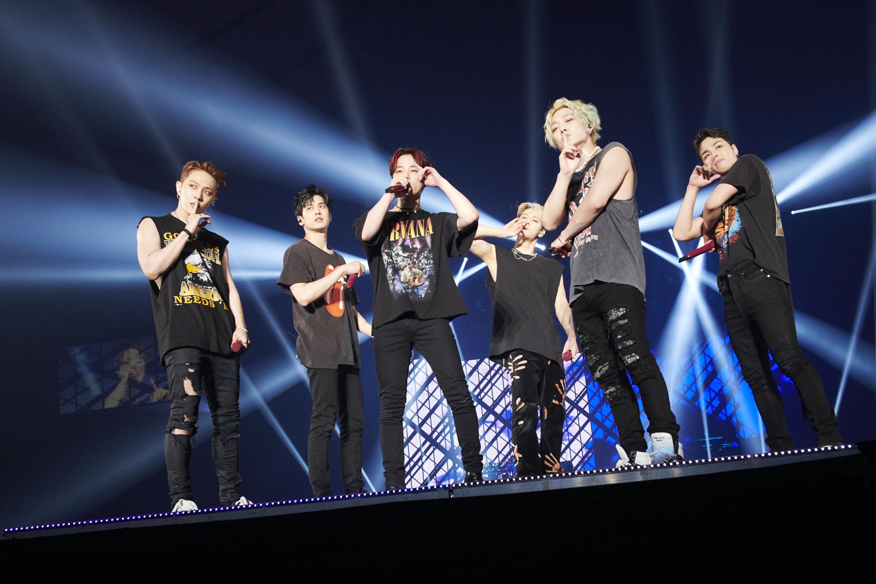 iKON - iKON ハイタッチ 12月19日 竹芝 3部 220709-ikon-sk-022-1657949343.