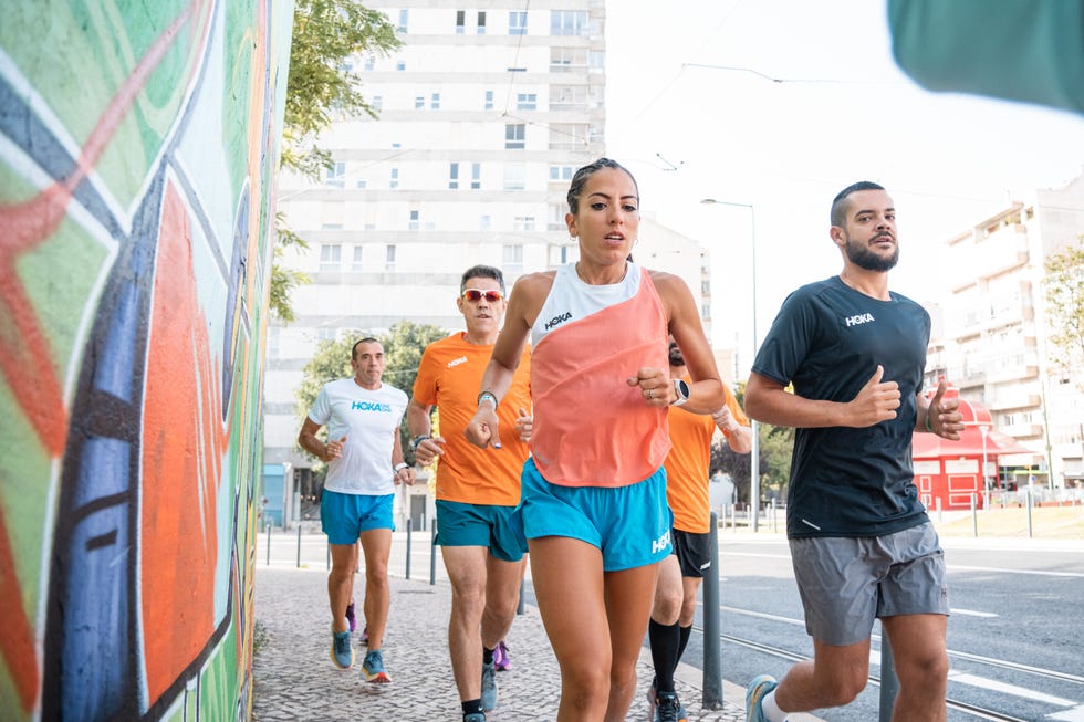 media maraton de lisboa con hoka