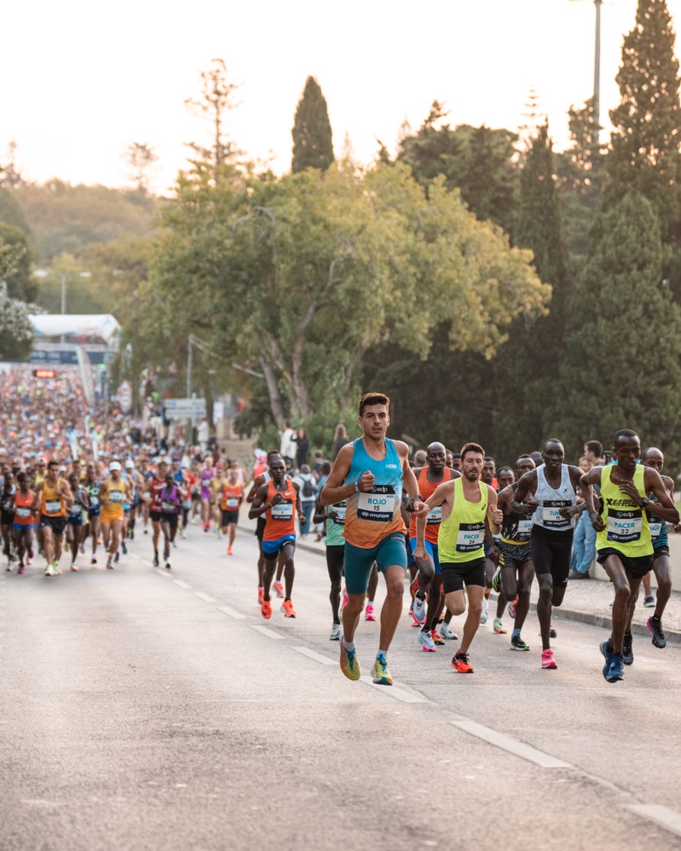 yago rojo en la maratón de lisboa con hoka