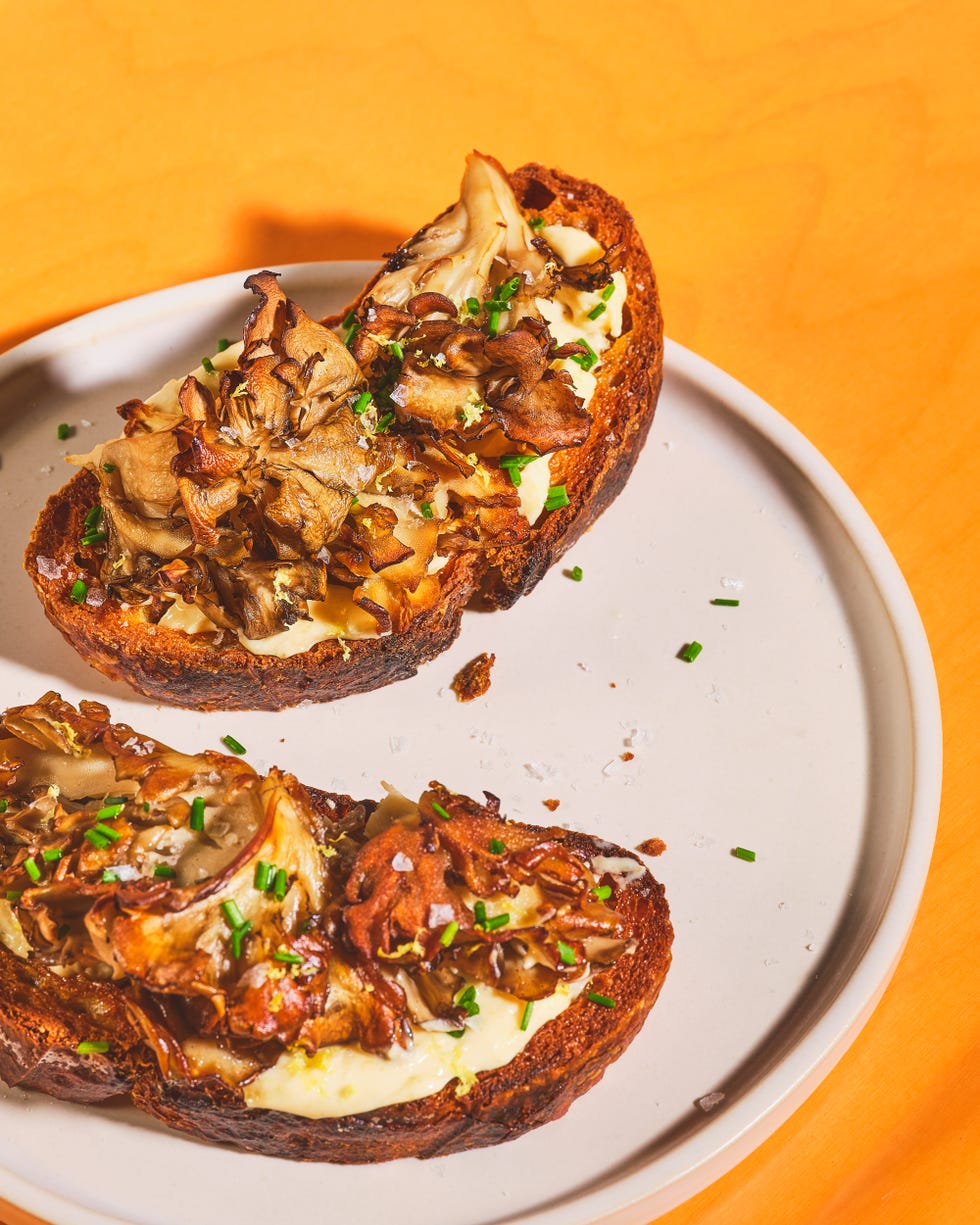 mushroom toast