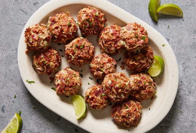 bacon guac bombs