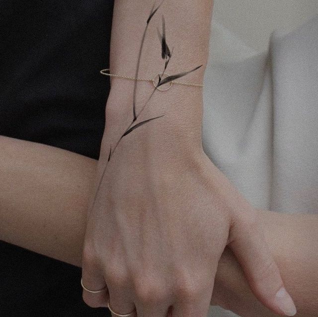 50 ideas de tatuajes minimalistas, sencillos y bonitos