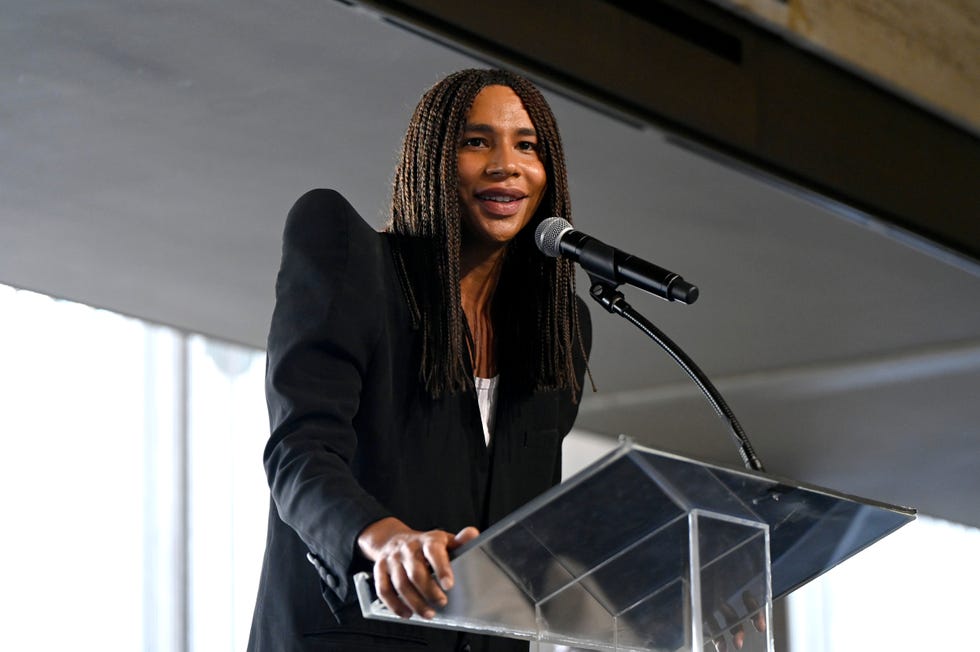 Nova York, Nova York, 3 de setembro: Olivier Rousteing discursa no almoço do Conselho de Alta Costura de 2025 em sua homenagem, no Teatro David Koch, no Lincoln Center, em 3 de setembro de 2025, na cidade de Nova York. (Foto de Daniel Zuchnik/Getty Images para o Instituto de Tecnologia da Moda)