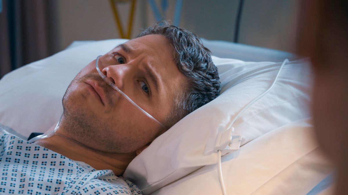 preview for Holby City - Behind The Scenes Tour with Alex 'Fletch' Walkinshaw
