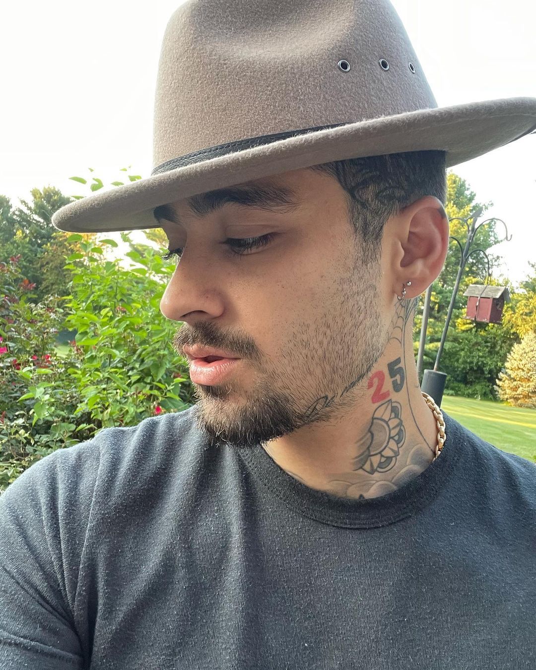 Update 94+ about zayn malik neck tattoo latest - in.daotaonec